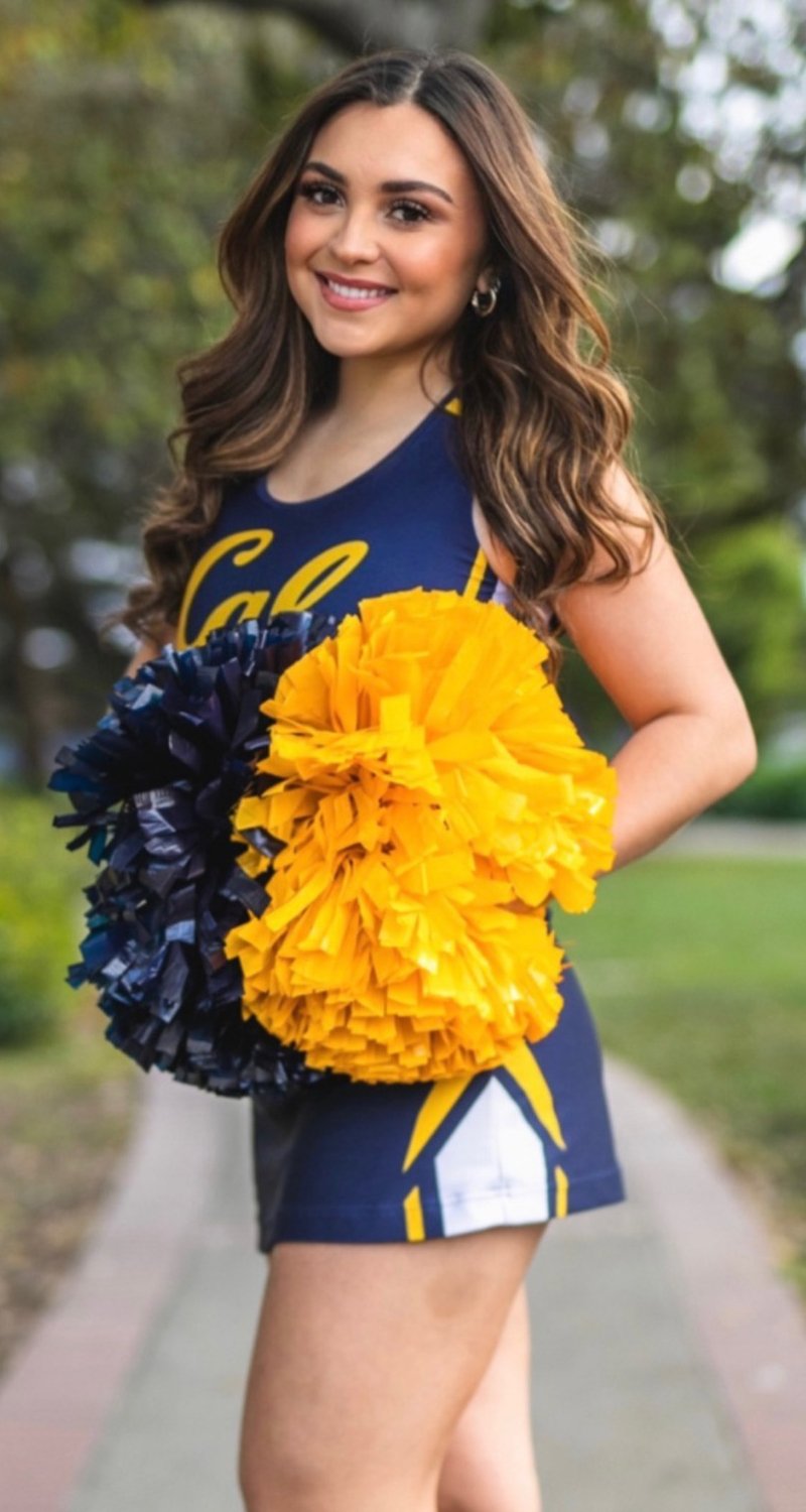 Thick college cheerleader #Kxhb0nDd